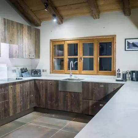 Foret Chalet Saint-Jean-dʼAulps